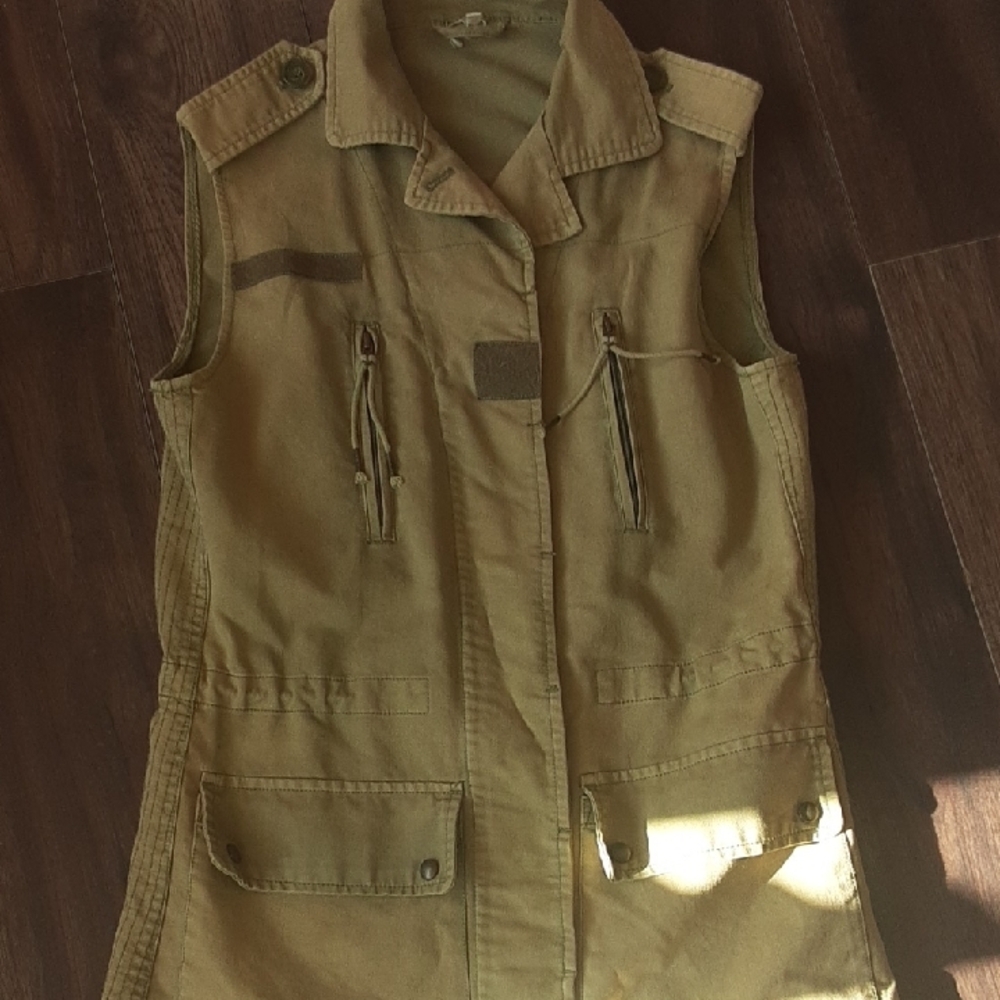 Olive Green Sleeveless Utility Jacket